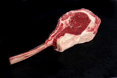 Tomahawk Steak cca 900-1200g Konkret