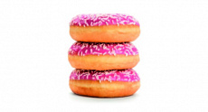 Donut s jahodovou príchuťou 56g