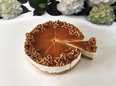 Cheesecake slaný karamel 1,6kg