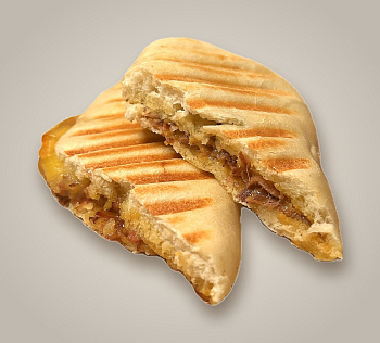 Panini s hovädzím trhaným mäsom a syrom cheddar 180g
